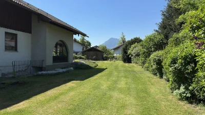 BlickanderwestlichenGrundstuecksgrenzeinRichtungSueden