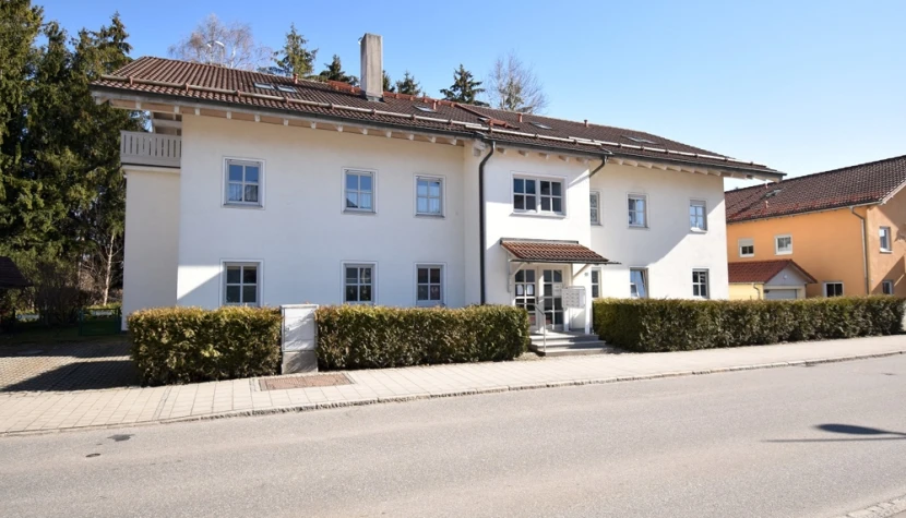 HausansichtWestStrassenseite