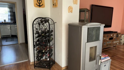 SchwedenofenzwischenEss-undWohnzimmer