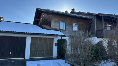 AnsichtNordmitGarage